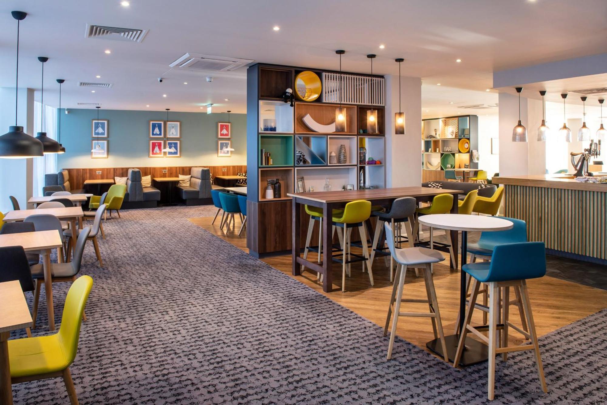 Holiday Inn Preston By Ihg Exterior foto